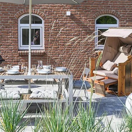 Kleene Slott * Femern